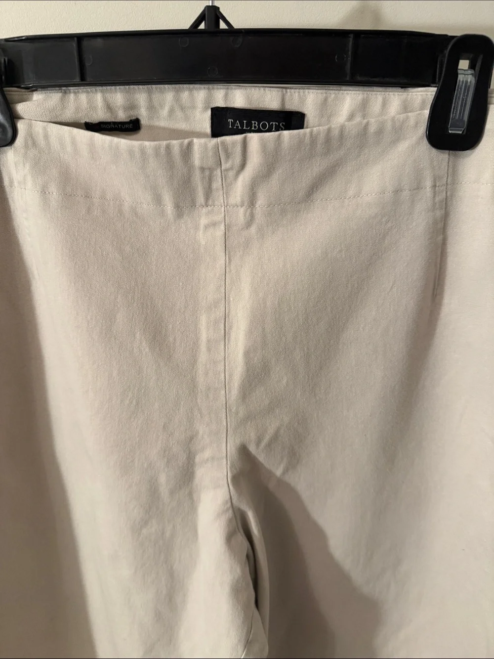 Talbots Woman Light Beige Chinos with side zip Sz 22W excellent condition